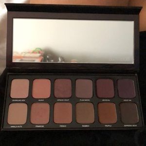 Eyeshadow palette